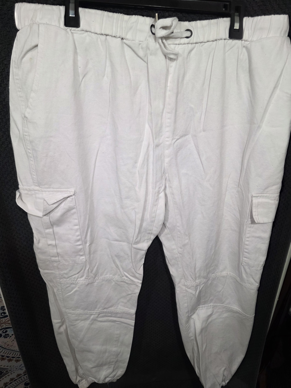Source Unknown White Men's Cargo Joggers
